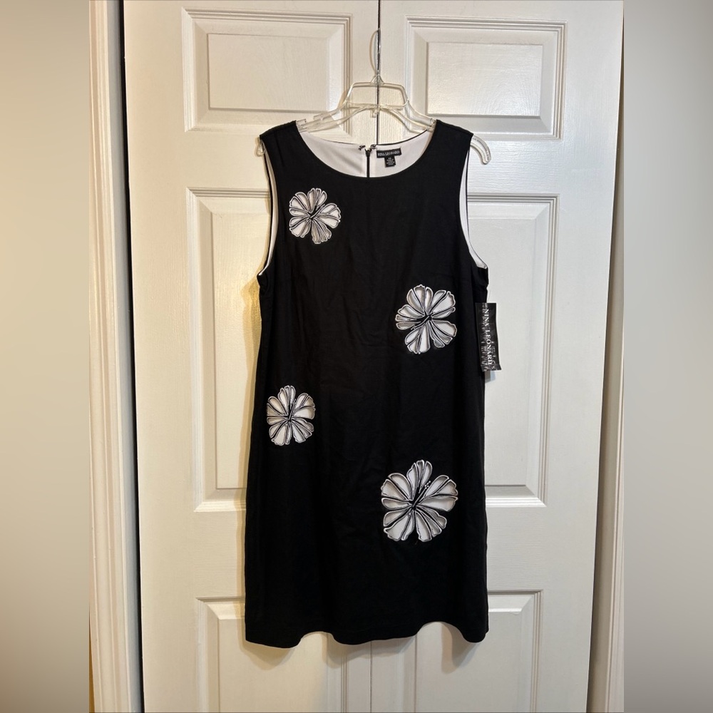 NWT Nina Leonard Size 10 Black White Eyelet Floral Sleeveless Shift Dress